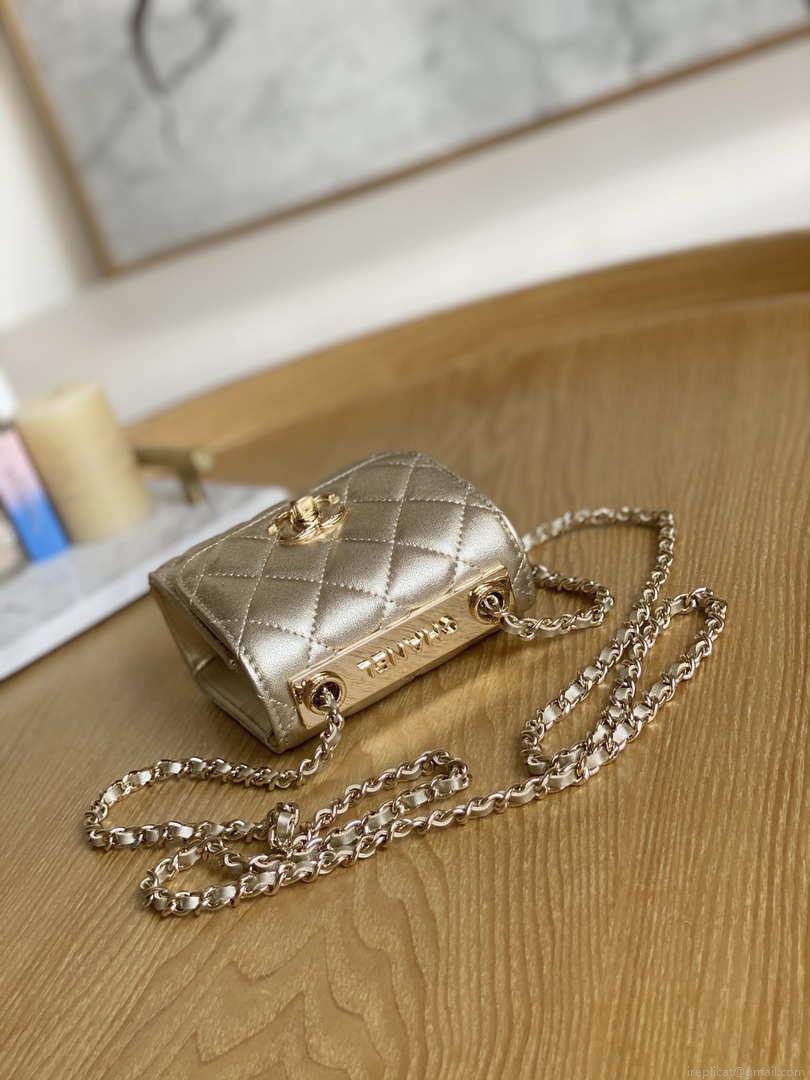 Chanel AP3020 Clutch with chain lambskin gold tone metal Gold