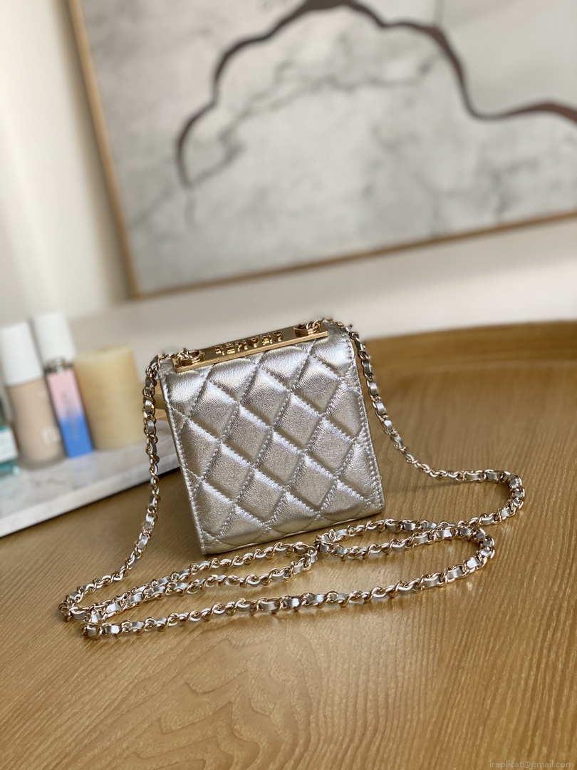 Chanel AP3020 Clutch with chain lambskin gold tone metal Sliver