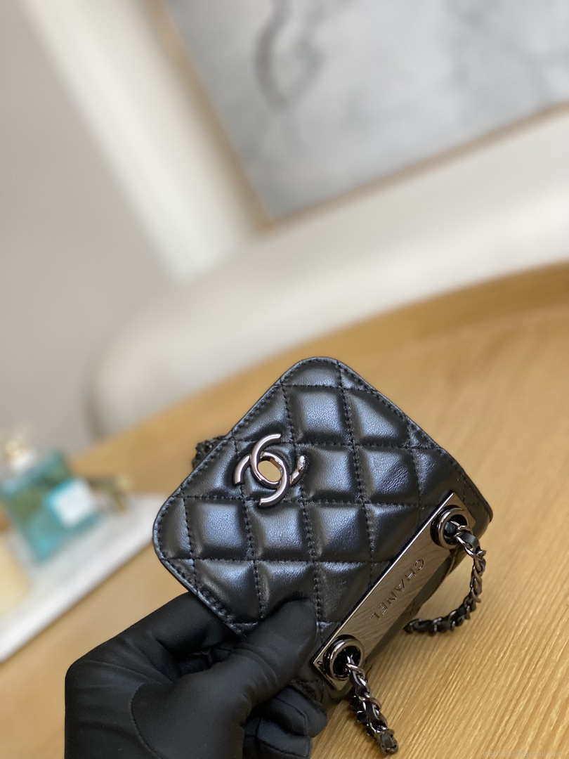 Chanel AP3020 Clutch with chain lambskin Black tone metal Black