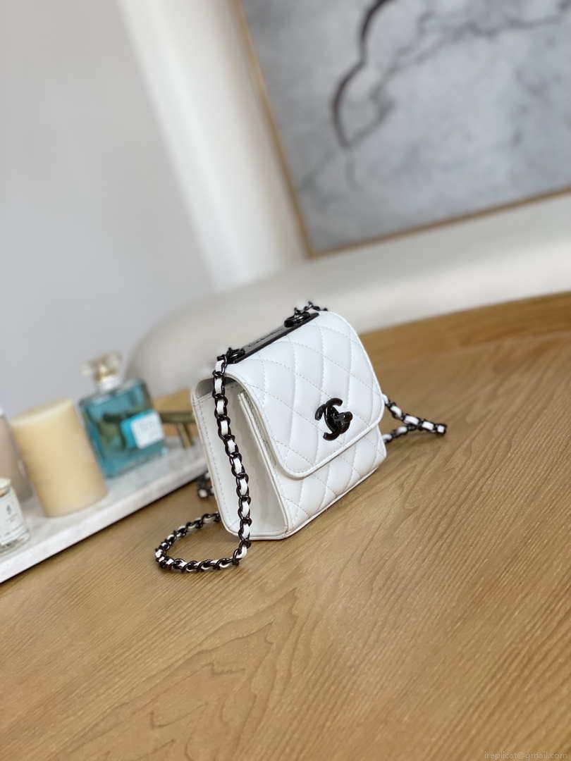 Chanel AP3020 Clutch with chain lambskin Black tone metal White