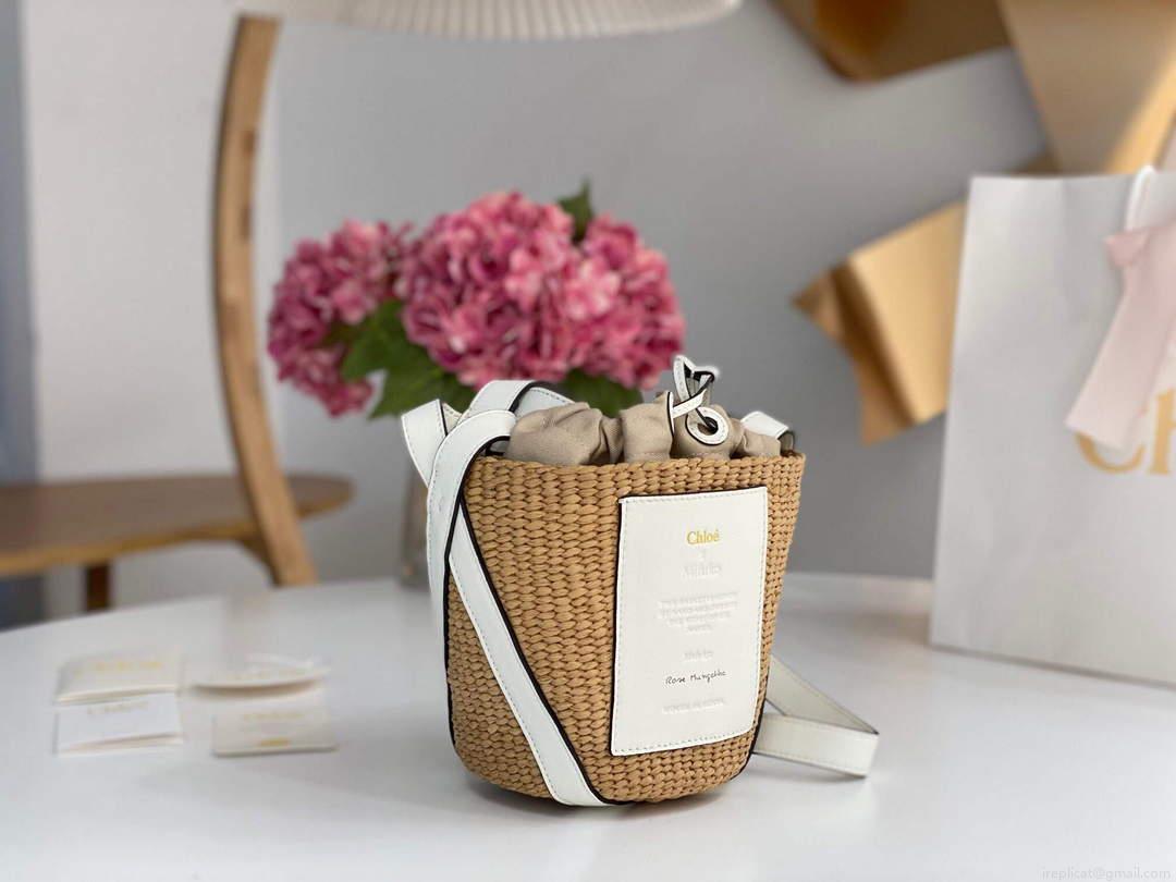 Chloé CHC22SS391G56101 Small Basket Tote Bag White