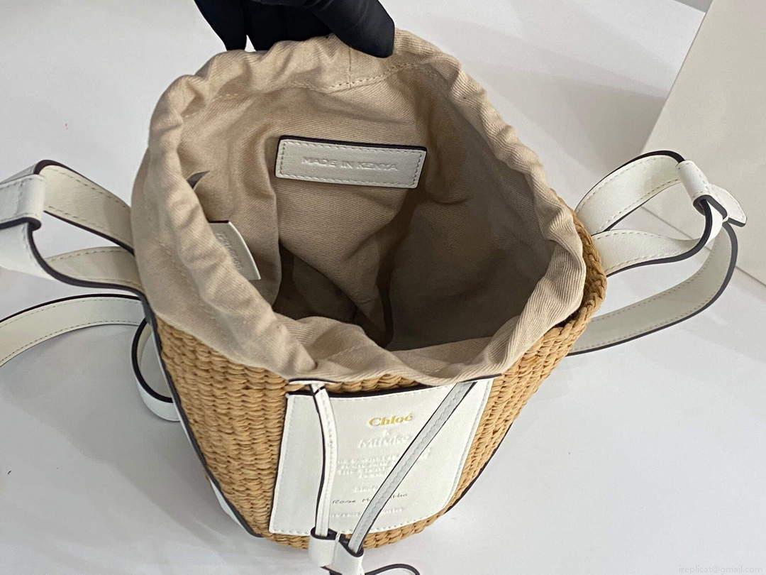 Chloé CHC22SS391G56101 Small Basket Tote Bag White