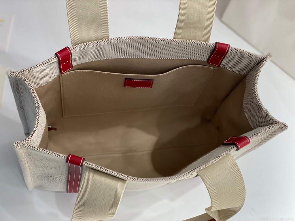 Chloe 383E66616 Medium Woody Tote Bag in Cotton Canvas Red