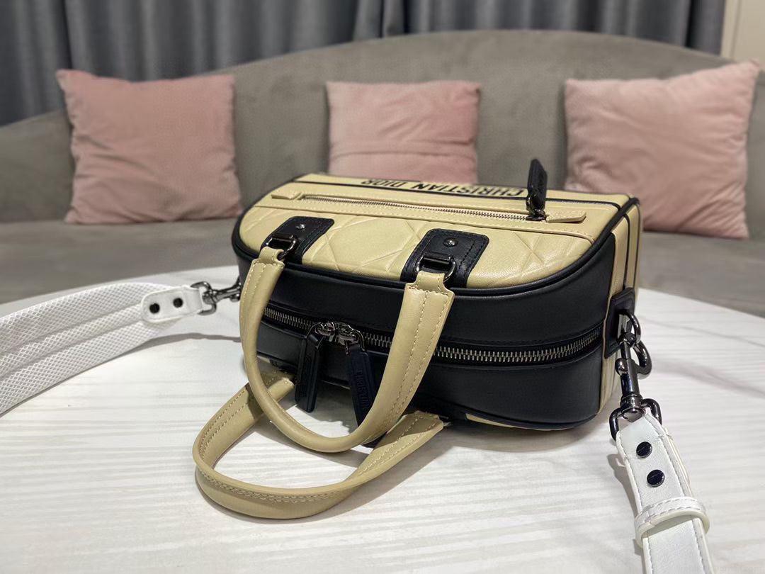 Dior M6202 Medium Vibe Zip Bowling Bag Apricot