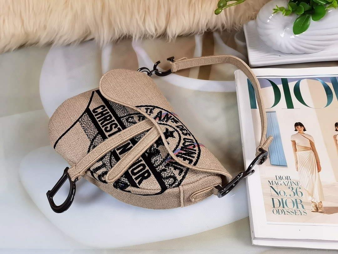 Dior Saddle Bag Beige Jute Canvas Embroidered M0446