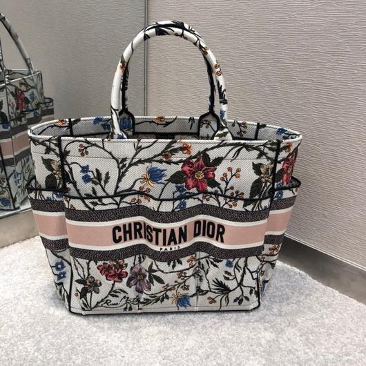 Dior M1279 Catherine Tote Bag Dior Oblique Embroidery Rosa Mutabilis