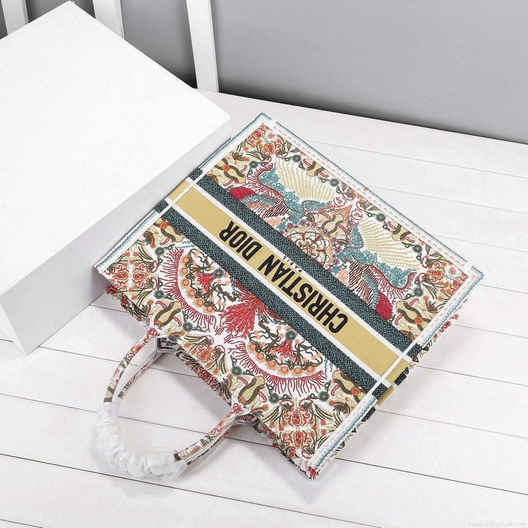Dior M1286 Book Tote Christian Dior Multicolor Red and Green