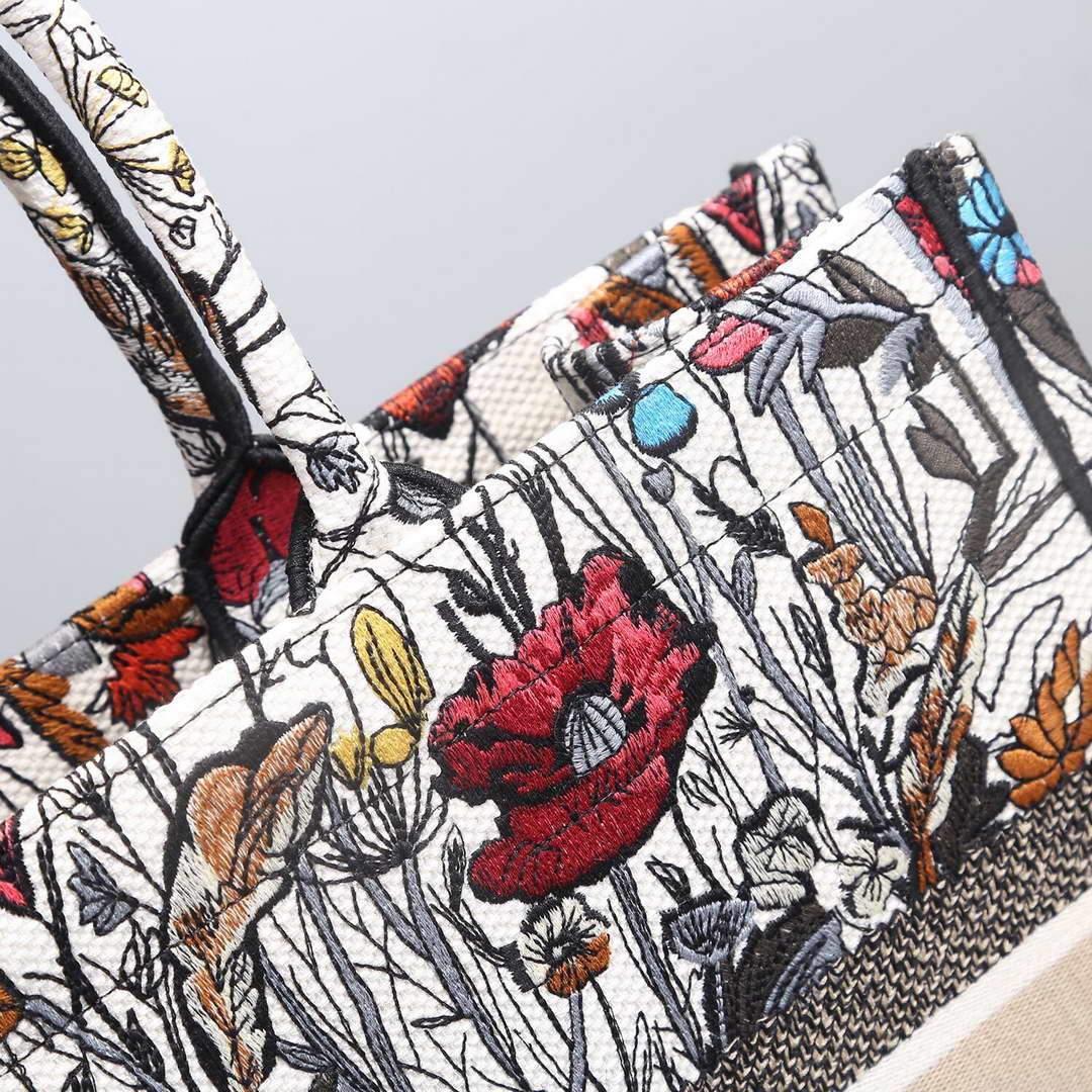 Dior M1286 Dior Book Tote Multicolor Flowers Embroidery