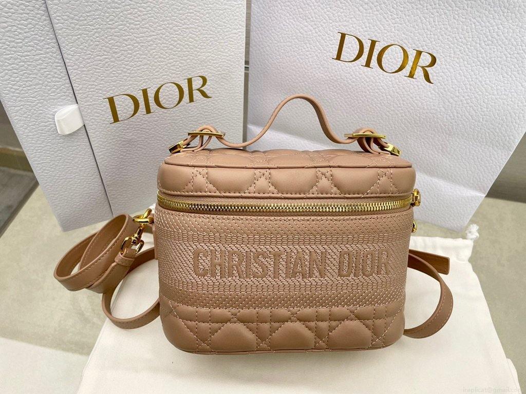 Dior S5488 Small Diortravel Vanity Case Lambskin Apircot