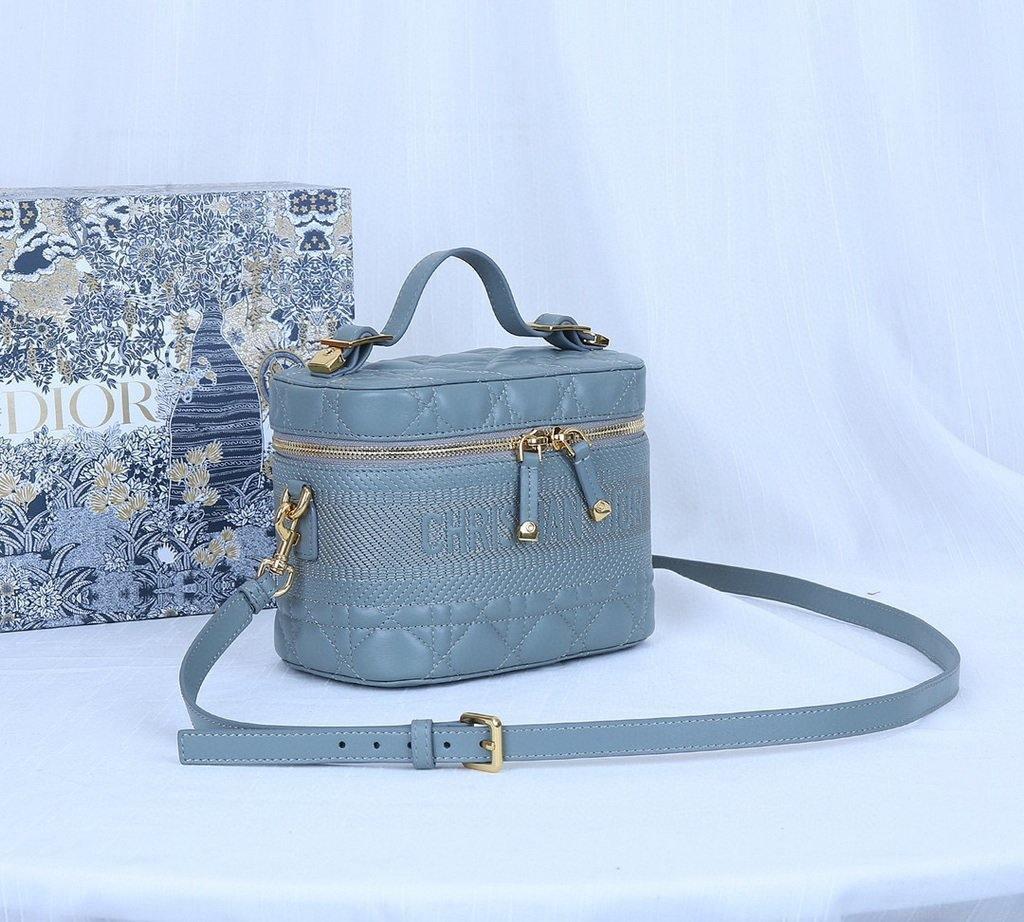 Dior S5488 Small Diortravel Vanity Case Lambskin Blue