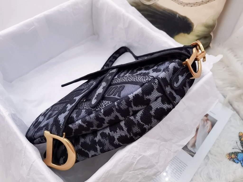 Dior M0446 Dior Saddle Bag Gray Multicolor Mizza Embroidery