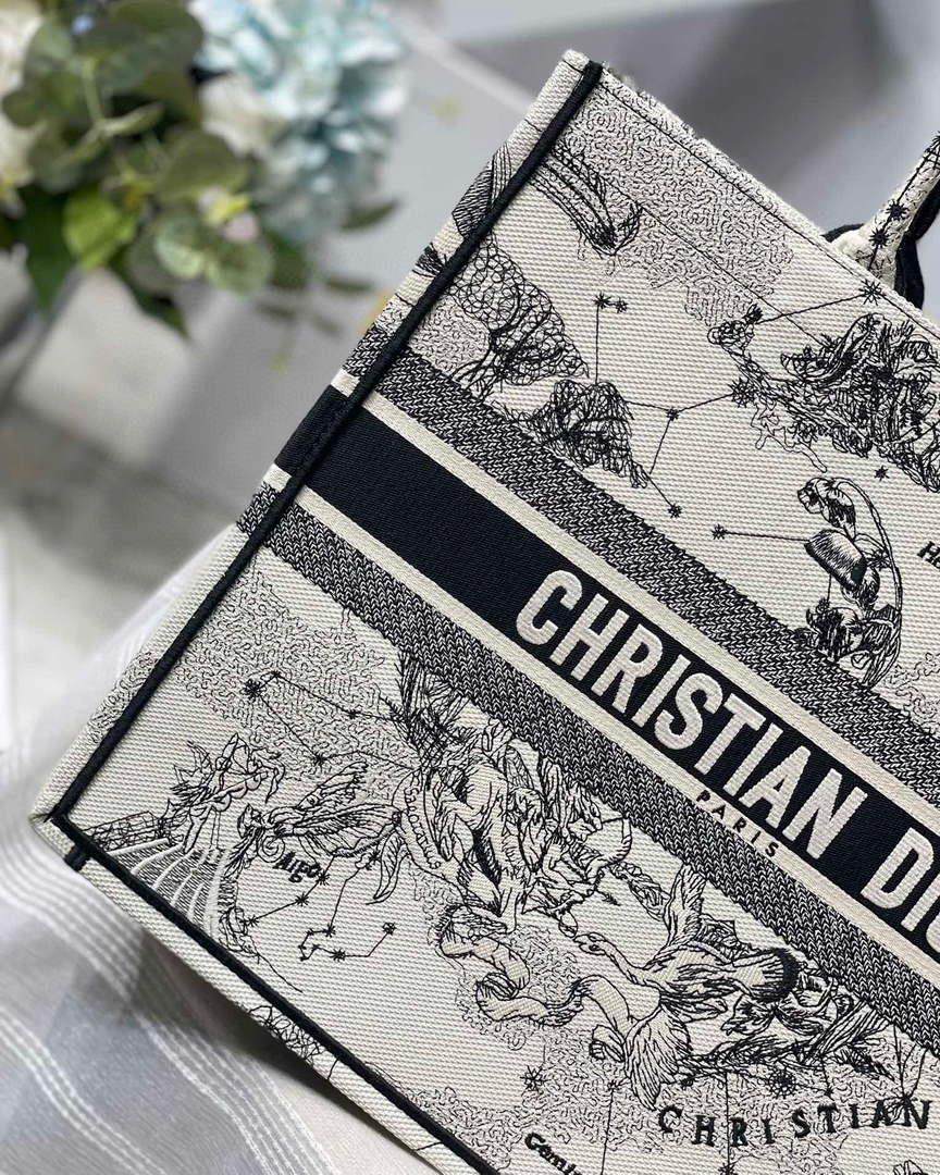 Dior M1286 Large Book Tote Toile de Jouy Zodiac latte embroidery
