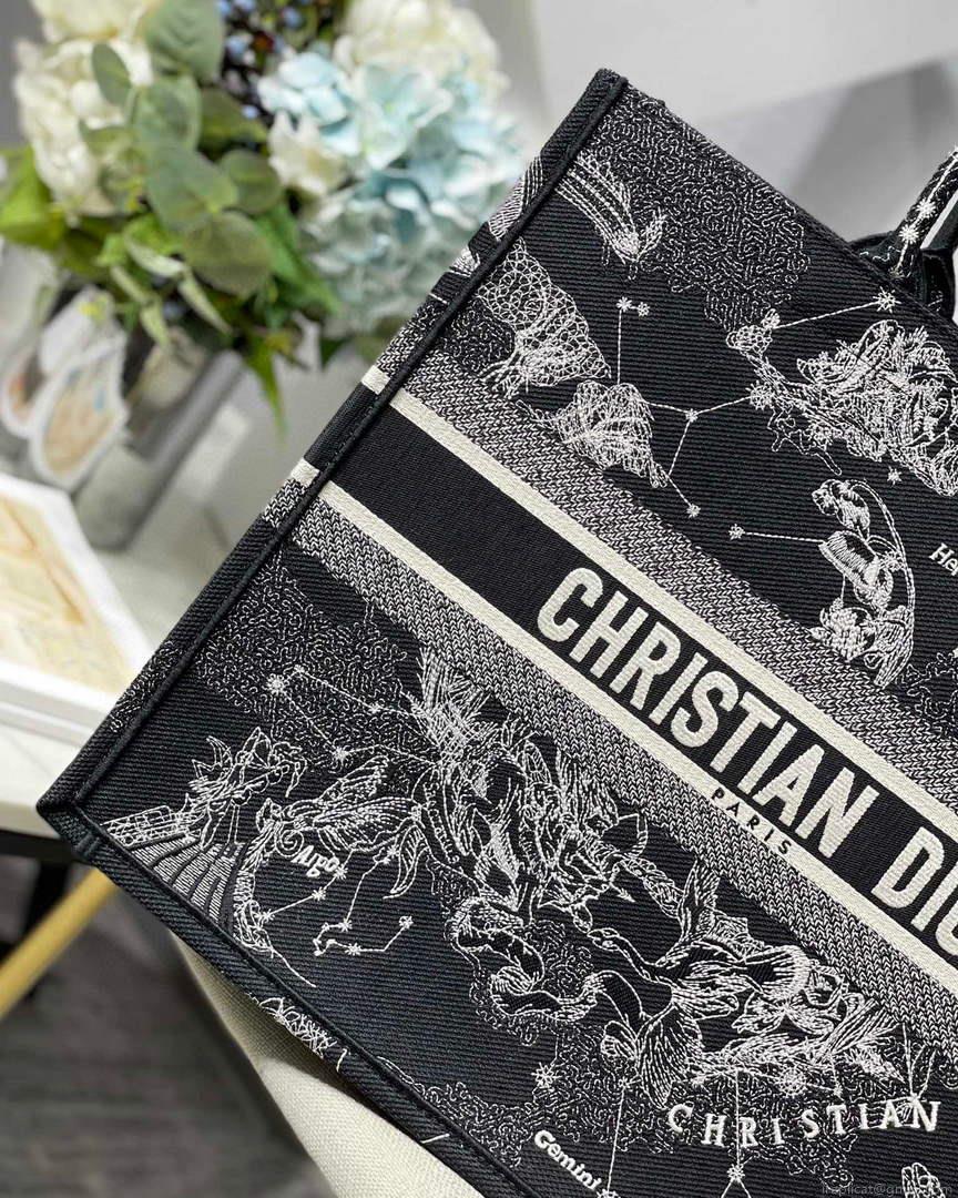 Dior M1286 Large Book Tote Black Toile de Jouy Zodiac latte embroidery