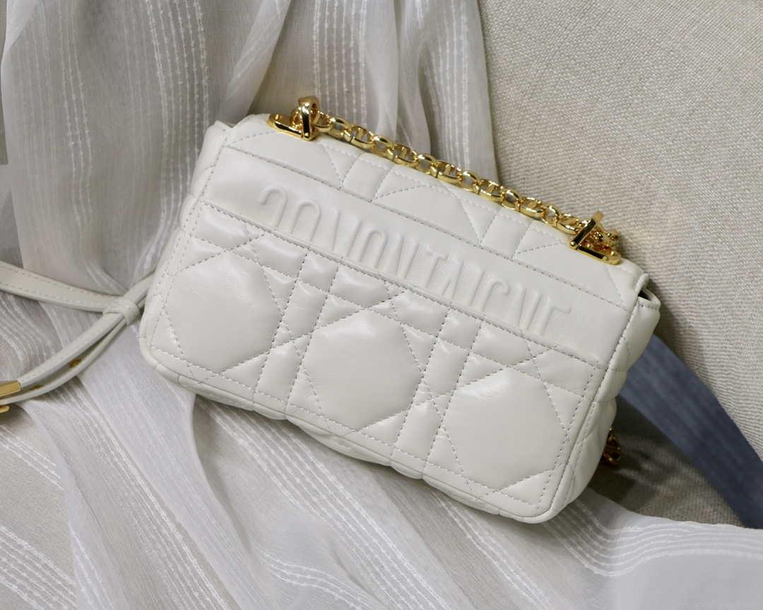 Dior M9241 Small Quilted Macrocannage Calfskin White