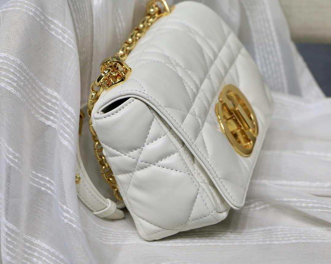 Dior M9241 Small Quilted Macrocannage Calfskin White