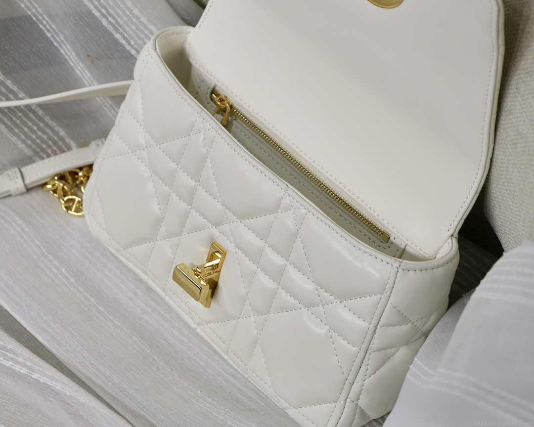 Dior M9241 Small Quilted Macrocannage Calfskin White