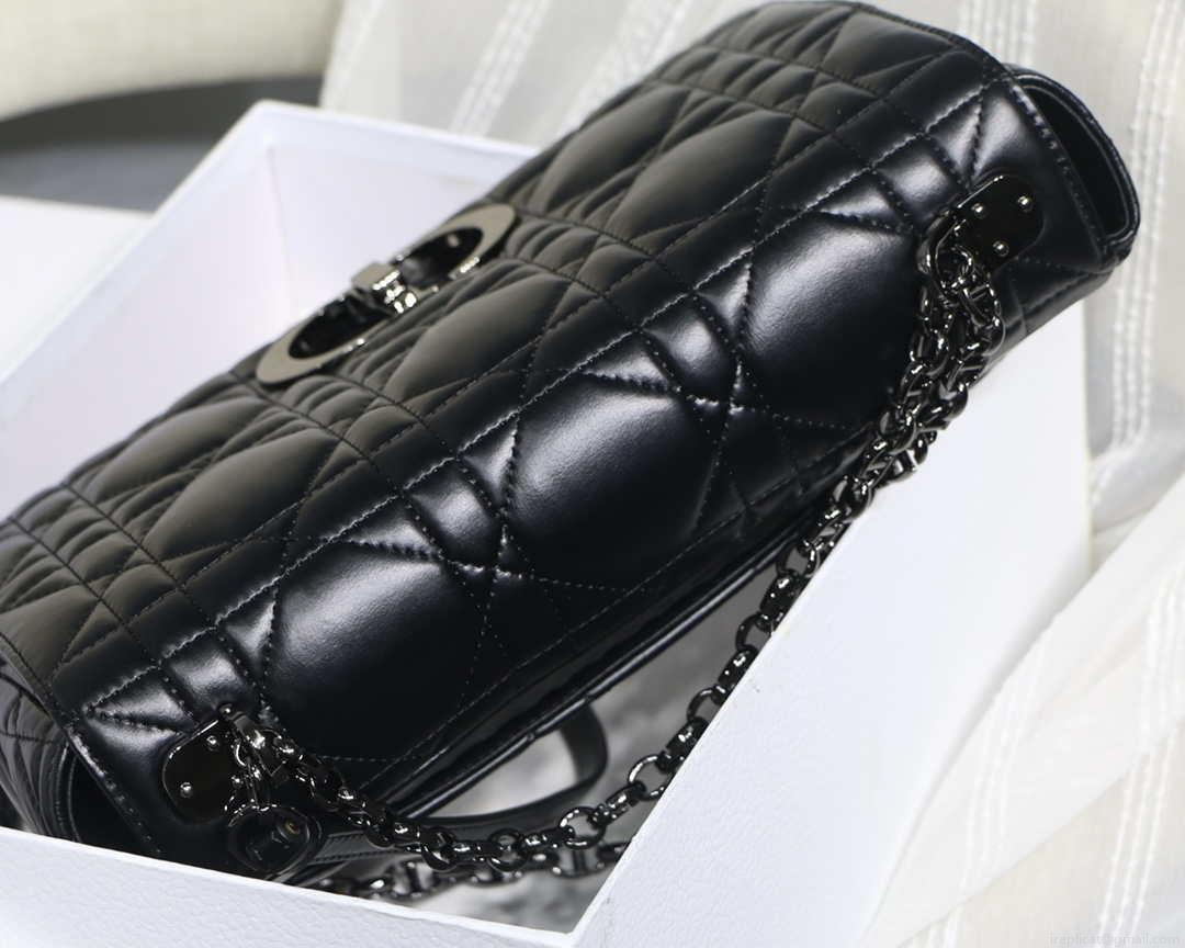 Dior M9243 Large Quilted Macrocannage Calfskin Black