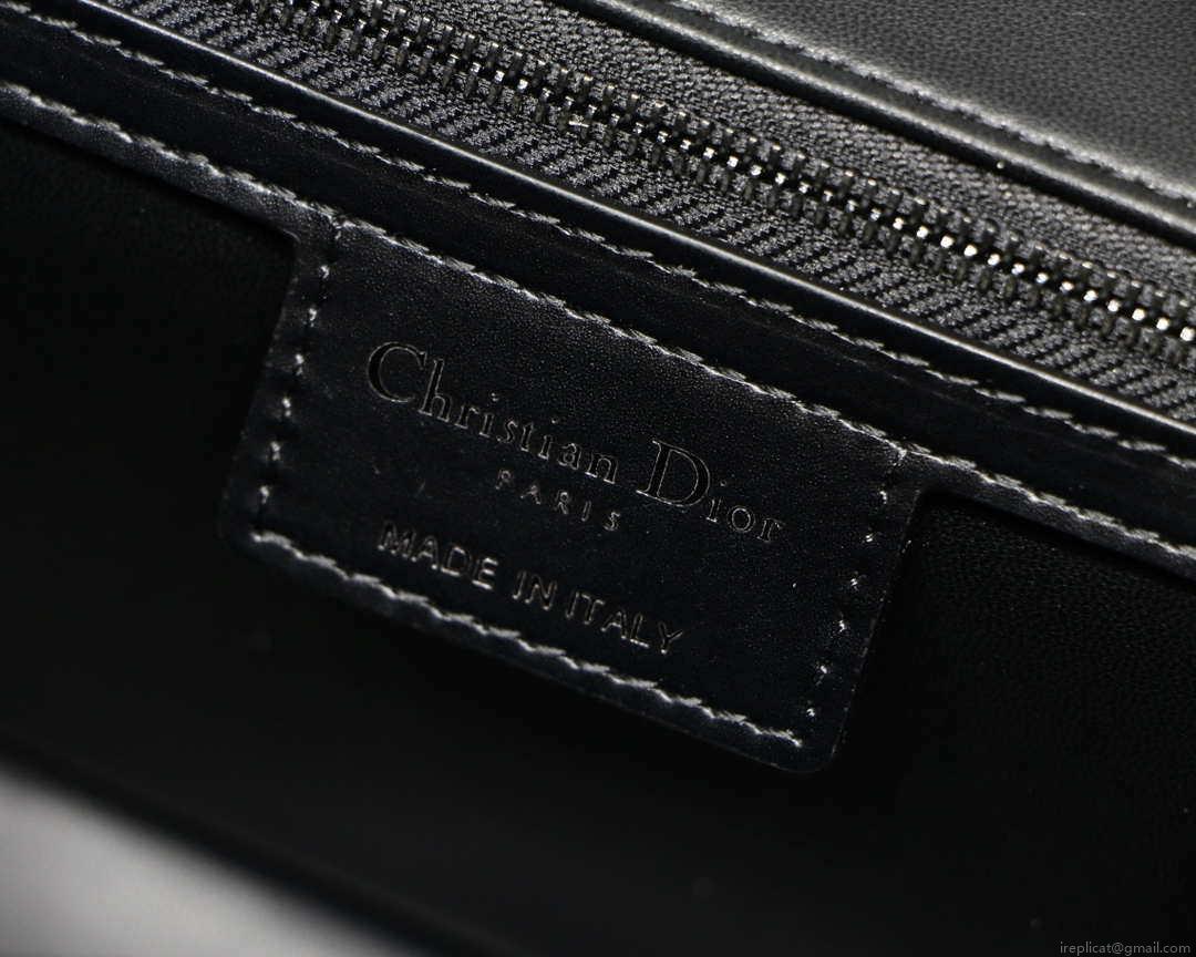 Dior M9243 Large Quilted Macrocannage Calfskin Black