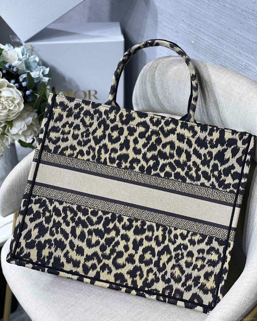 Dior M1286 Large Book Tote Beige Mizza Multicolor Embroidery