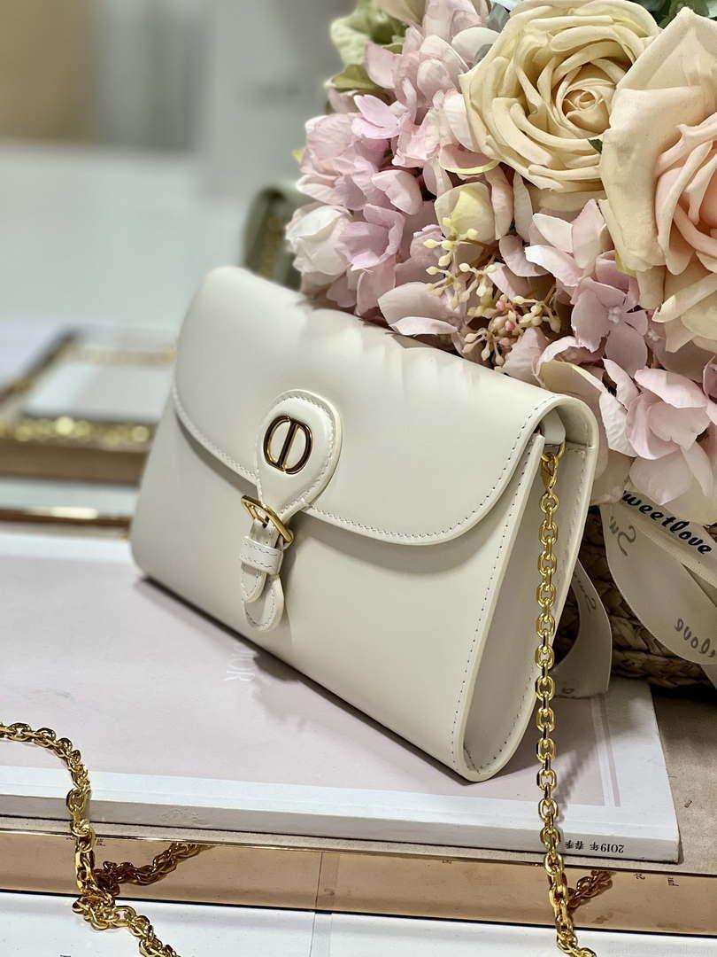 Dior S5703 Bobby EAST-WEST Pouch With Chain White Smooth Calfskin