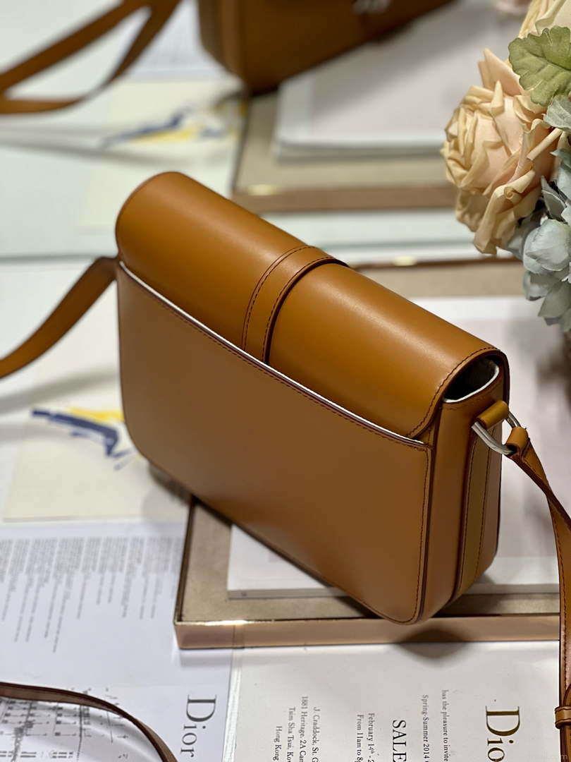 Dior M0051 Crossbody Men Bag Smooth Calfskin Brown
