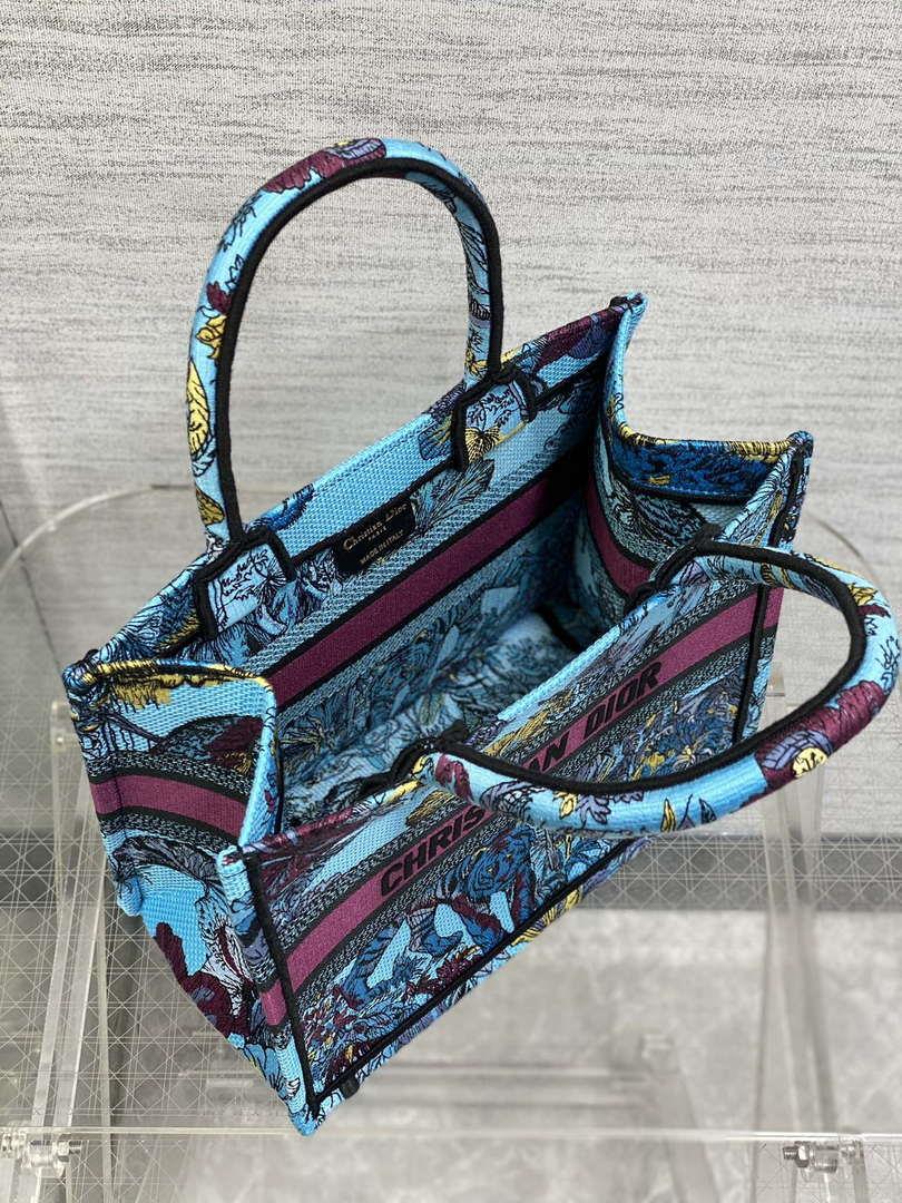 Dior M1265 Small Book Tote Toile de Jouy Sauvage Embroidery M9612