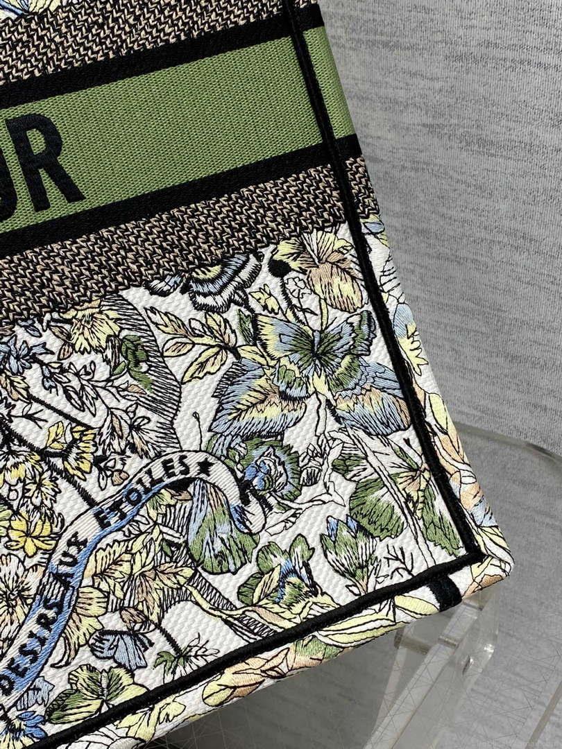 Dior M1286 Large Book Tote Butterfly Bandana Embroidery M105
