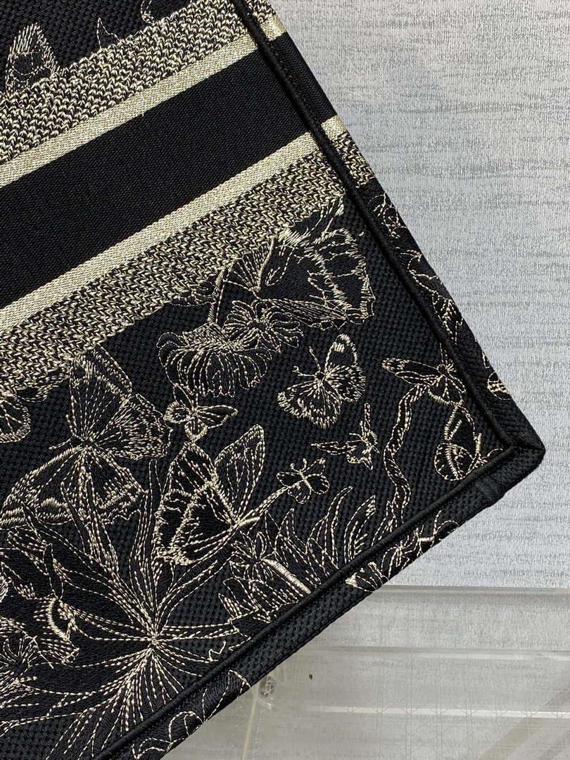 Dior M1286 Large Book Tote Butterfly Bandana Embroidery M108
