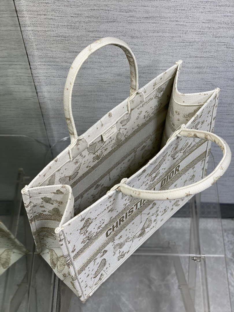 Dior M1286 Large Book Tote Butterfly Bandana Embroidery M109