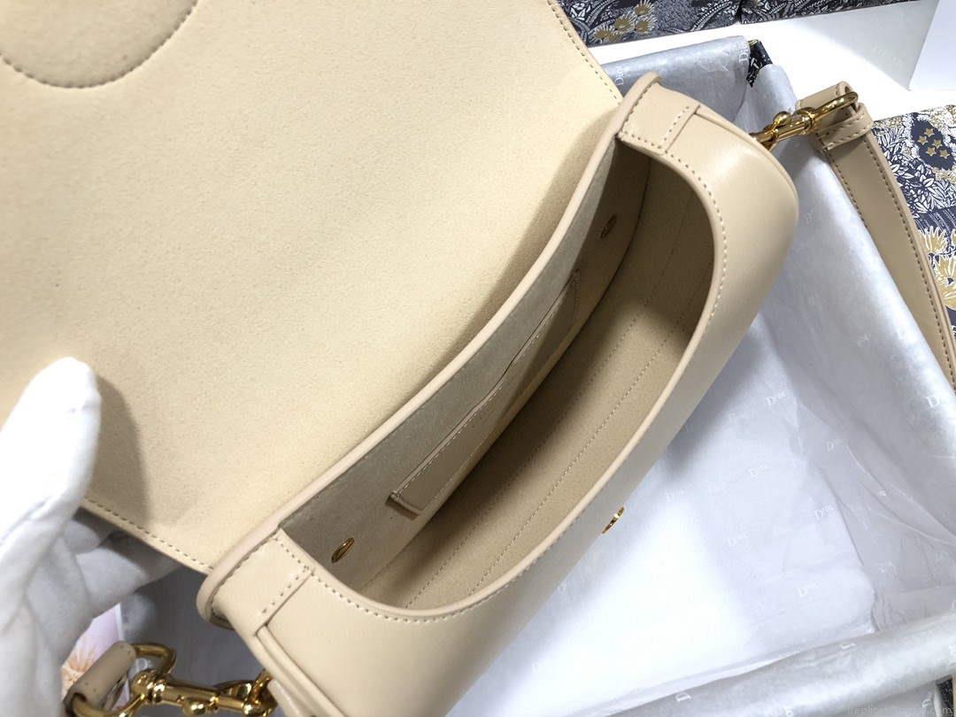 Dior M9317 Crossbody small dior Bobby bag Apricot box Calfskin