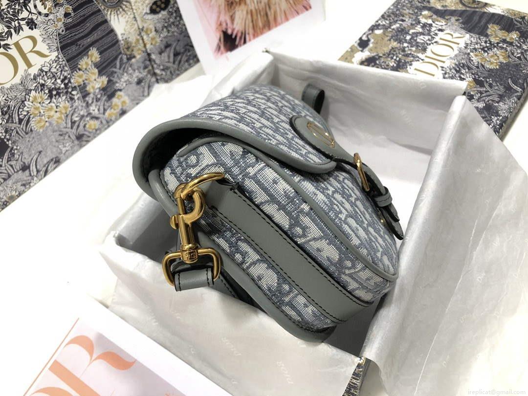 Dior M9317 Dior Bobby Medium Crossbody Bag Oblique Jacquard Light Green