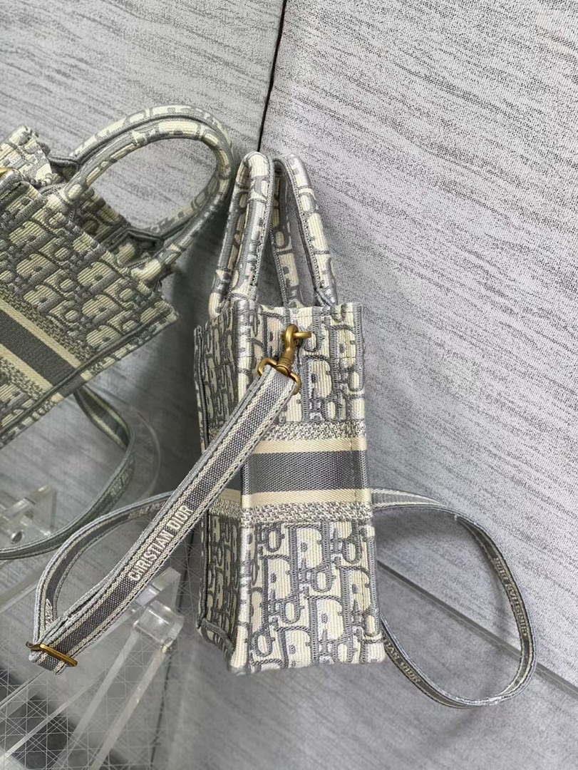 Dior S5555 Mini Dior Book Tote Phone Bag Gray Dior Oblique Embroidery