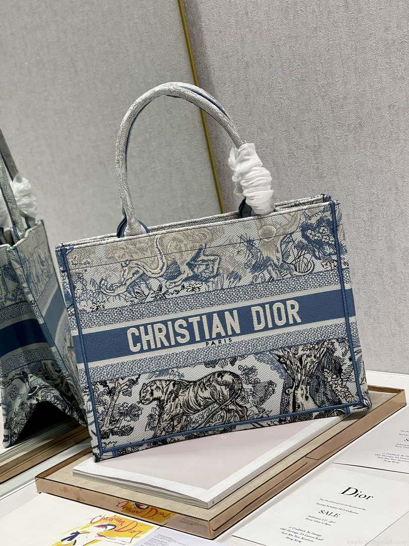 Dior Book Tote M1296 Medium Toile de Jouy Embroidery M0075