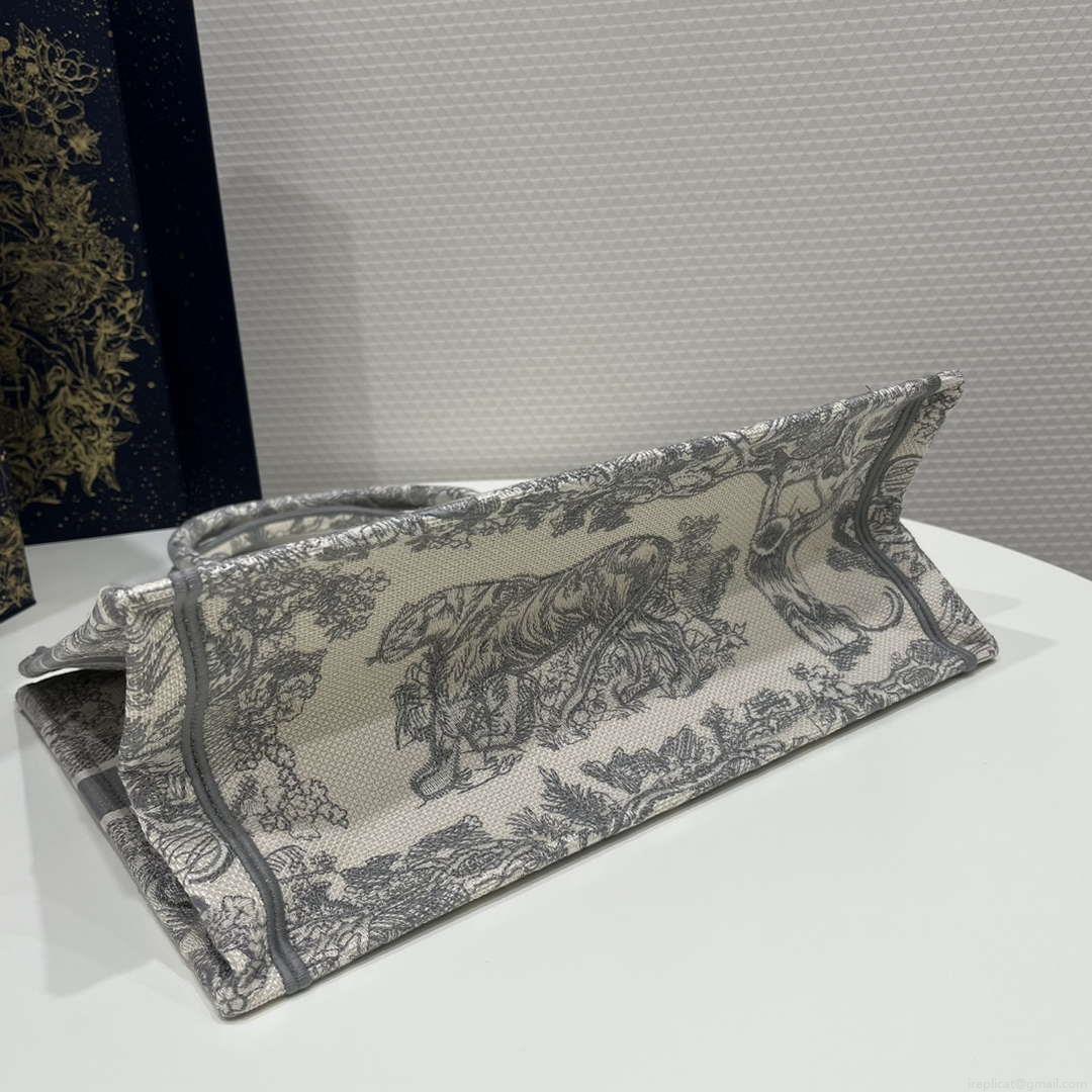 Dior Book Tote M1296 Medium Toile de Jouy Embroidery M0078