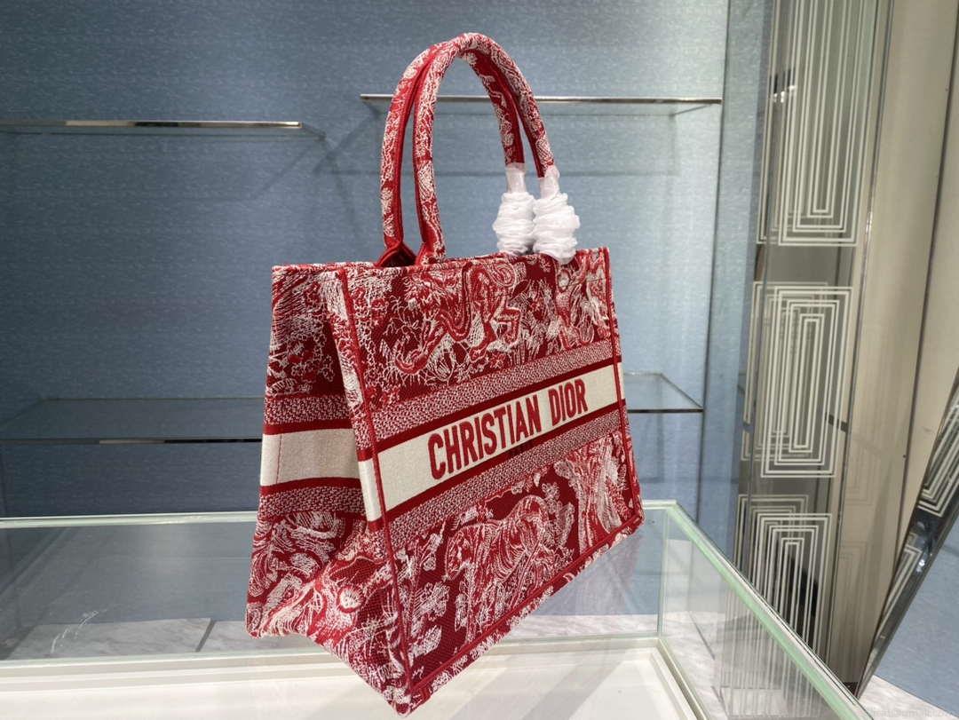 Dior Book Tote M1296 Medium Toile de Jouy Embroidery M0081