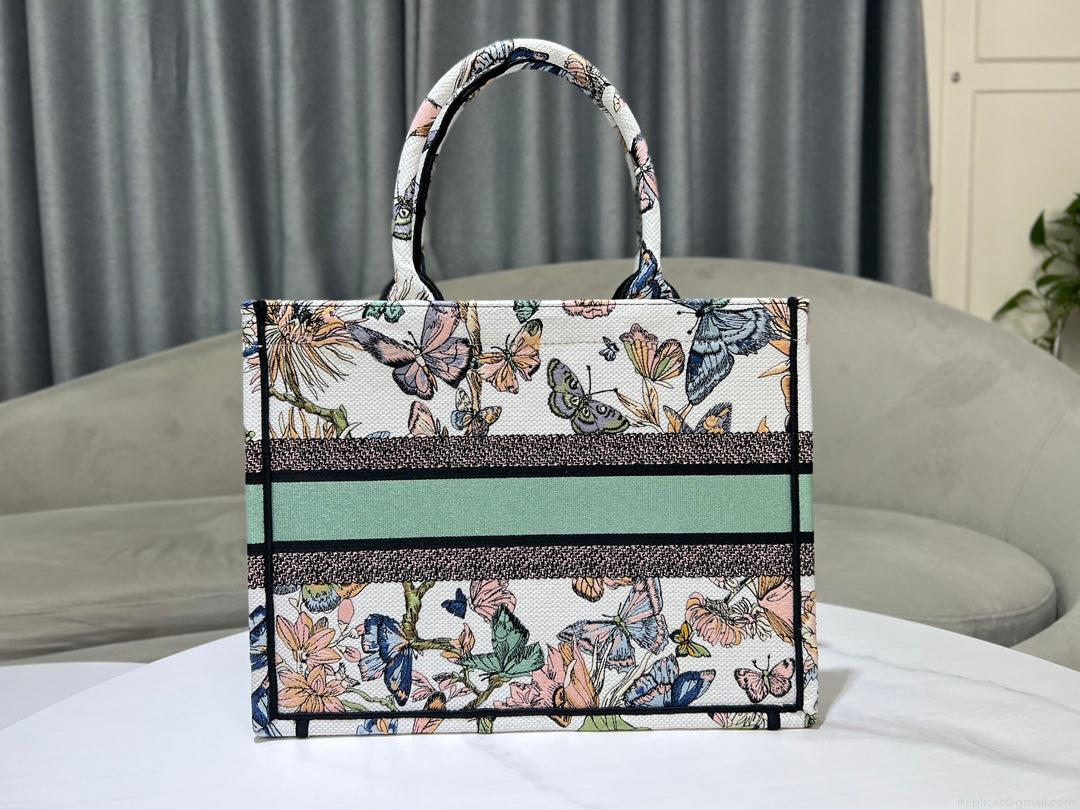 Dior Book Tote M1296 Medium Latte Multicolor Dior Jardin d’Hiver Embroidery M0084