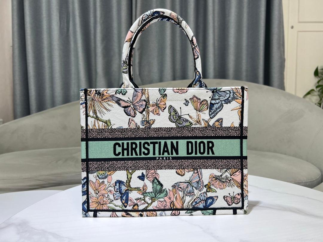 Dior Book Tote M1296 Medium Latte Multicolor Dior Jardin d’Hiver Embroidery M0084