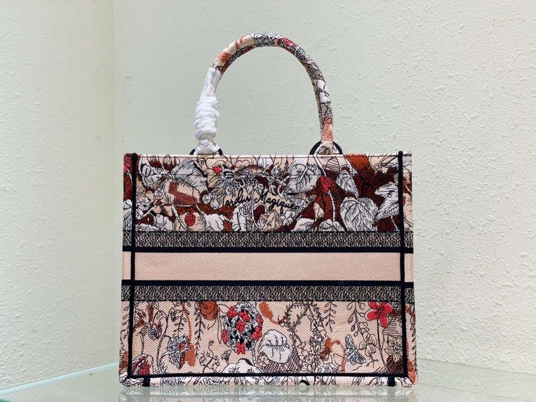 Dior Book Tote M1296 Medium Latte Multicolor Dior Jardin d’Hiver Embroidery M0087
