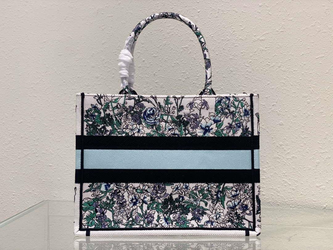 Dior Book Tote M1296 Medium Latte Multicolor Dior Jardin d’Hiver Embroidery M0089