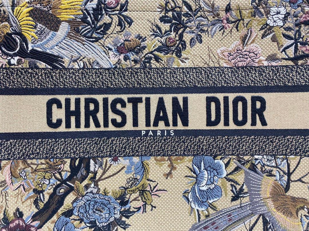 Dior Book Tote M1296 Medium Latte Multicolor Dior Jardin d’Hiver Embroidery M0090