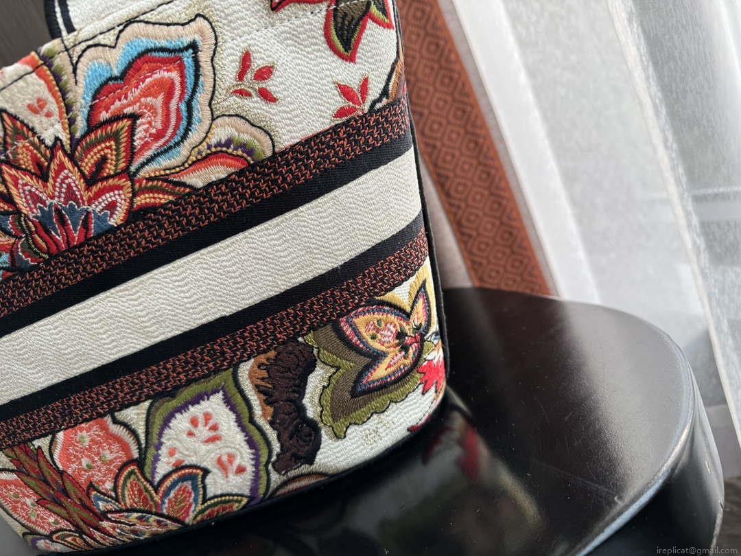 Dior M1328 Hat Basket Bag Red Le Coeur des Papillons Embroider