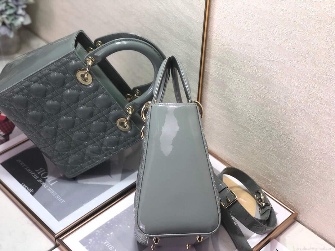 Dior M0565 Medium Lady Dior Patent Cannage Calfskin Bag Gray