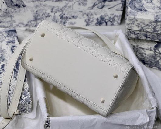 Dior M0565 Medium Lady Dior Cannage Calfskin Bag White