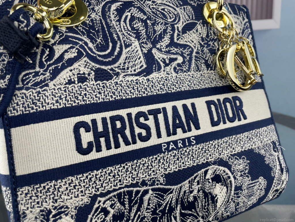 Dior M0565 Medium Lady D-Life Bag Blue Toile de Jouy Reverse Embroidery