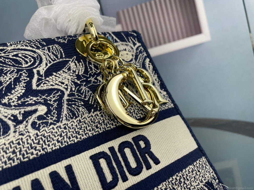 Dior M0565 Medium Lady D-Life Bag Blue Toile de Jouy Reverse Embroidery