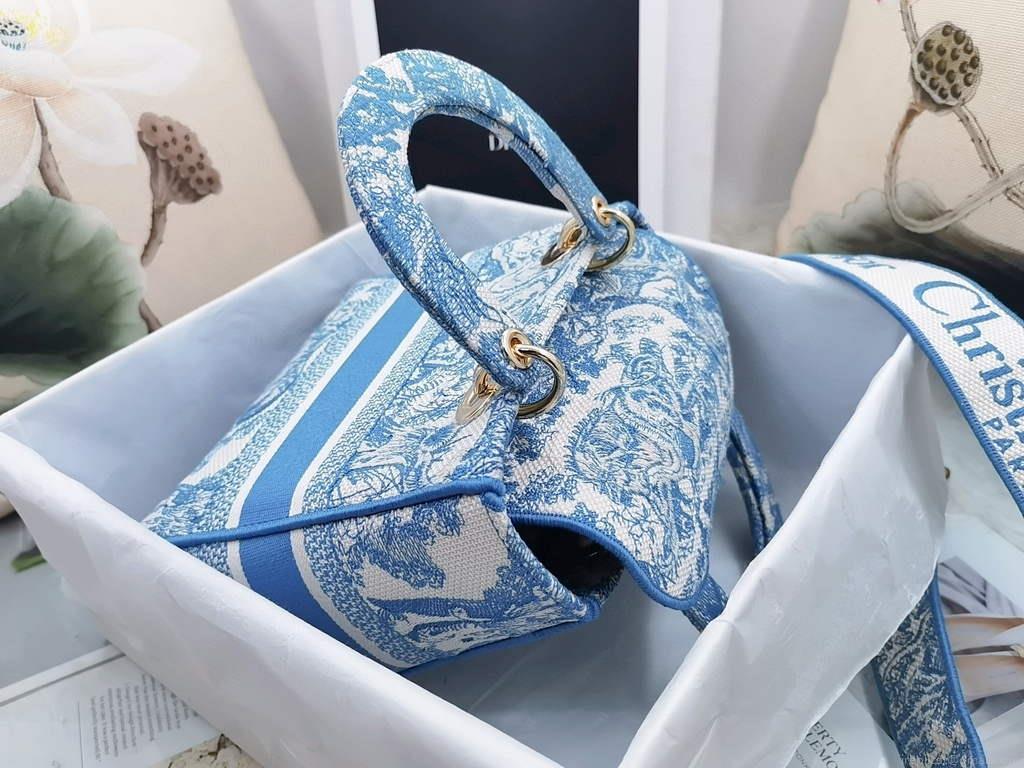 Dior M0565 Medium Lady D-Life Bag Cornflower Blue Toile de Jouy Embroidery