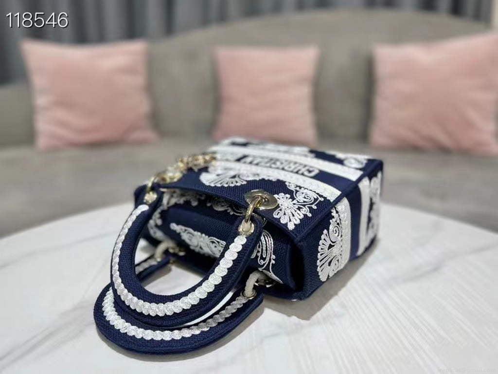 Dior M0565 Medium Lady D-Life Bag Blue and White Cornely-Effect Embroidery