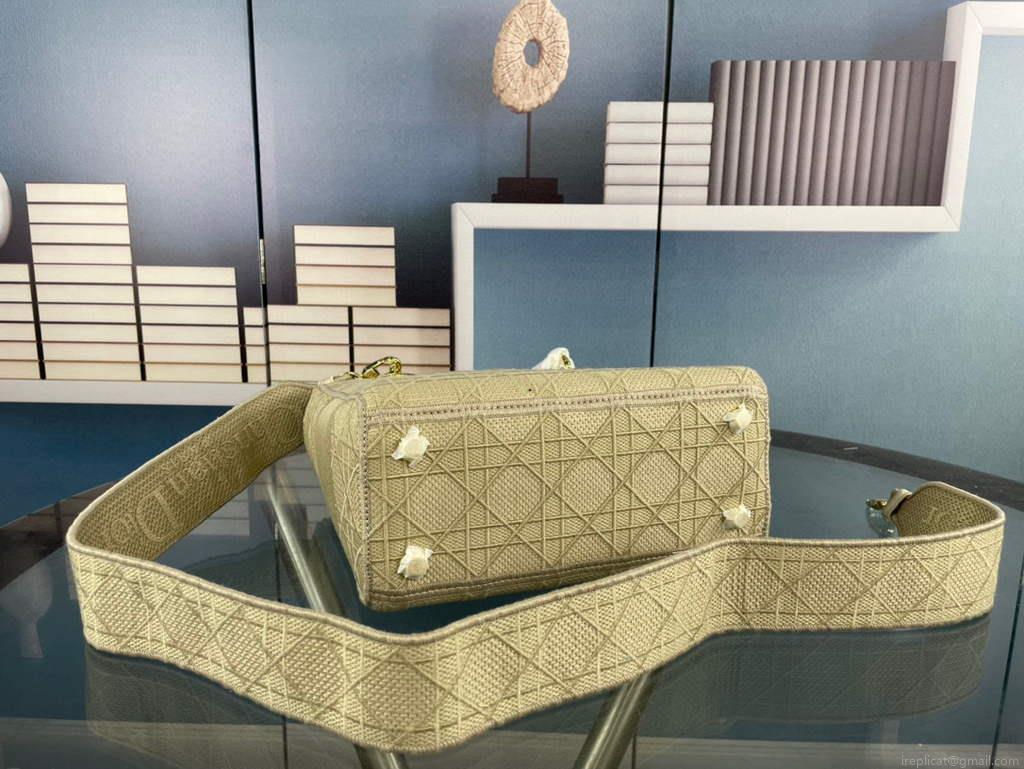 Dior M0565 Medium Lady D-Life Bag Cannage Embroidery Light Yellow