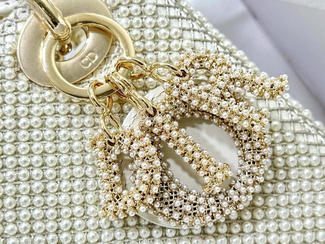 Dior M0505 Mini Dior Lady Bag White Embroidered white resin beads