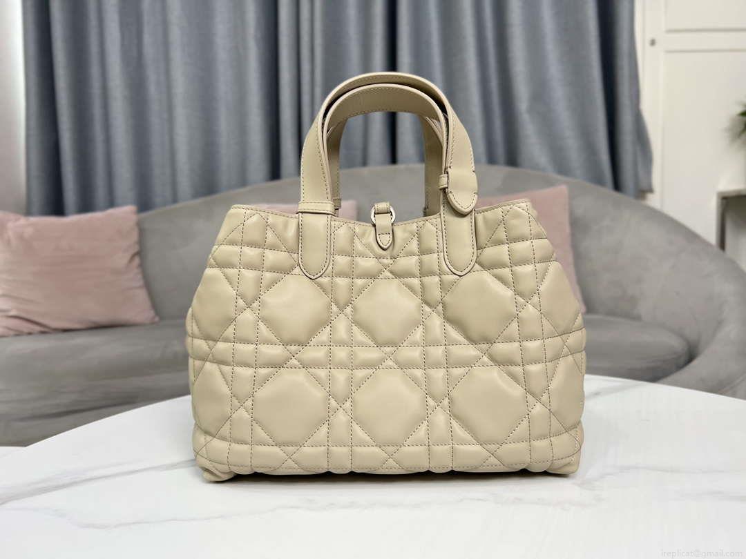 Dior M2821 Medium Dior Toujours Bag Beige Macrocannage Calfskin